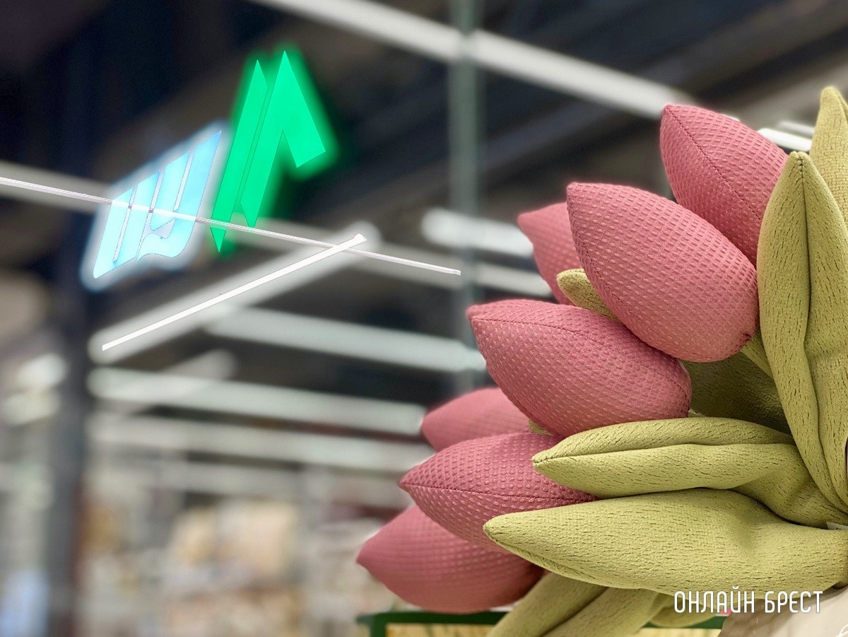 Скидки до 30%! На третьем этаже брестского «ЦУМа» большой выбор подарков для любимых к 8 марта