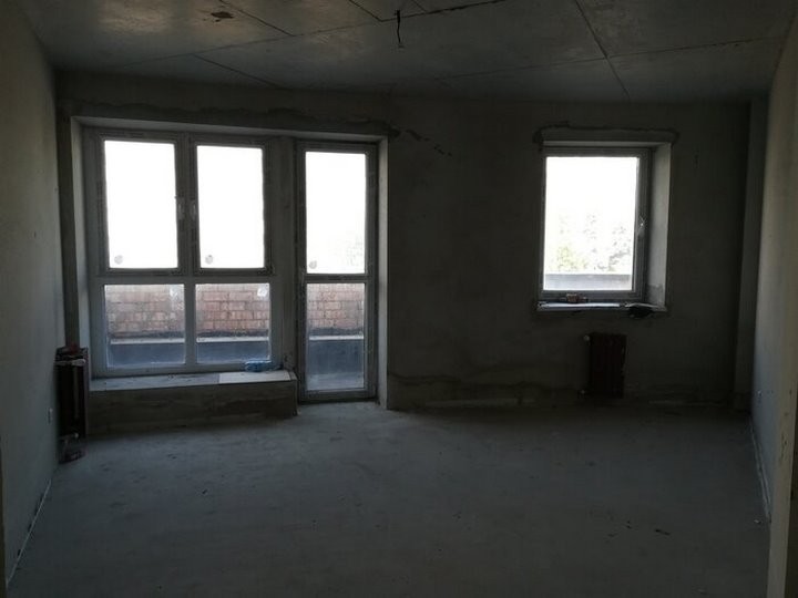 Полукруглая квартира вновь на торгах. В Бресте выставили на аукцион жилье по рублевым ценам 2020 года