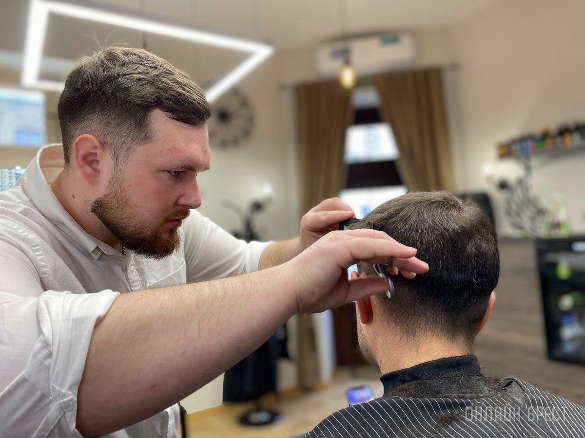 В новом барбершопе «Gartem» на Карла Маркса стильно преображают, дарят скидку, угощают кофе и предлагают сыграть в Play Station