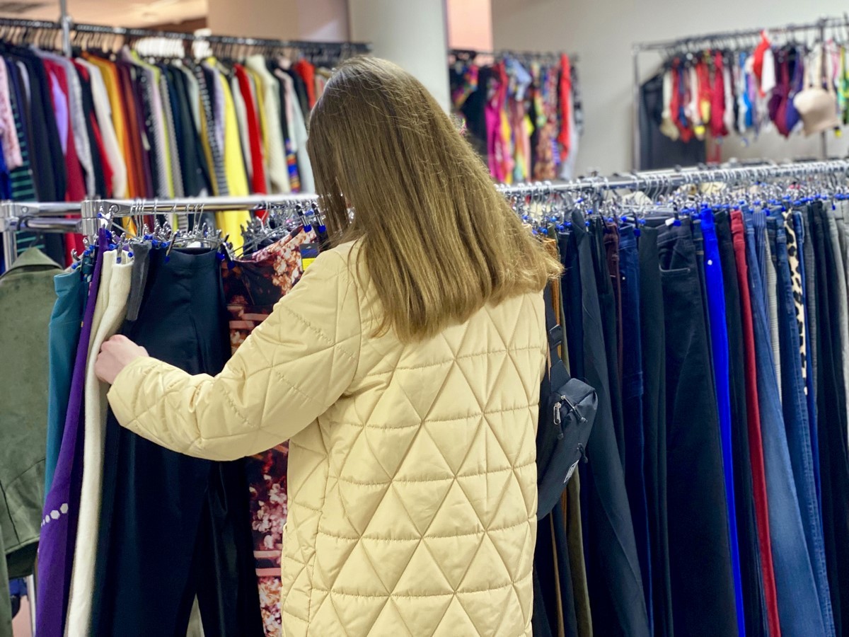 Мировой экспорт секонд-хенда: кто и сколько зарабатывает на б/у одежде