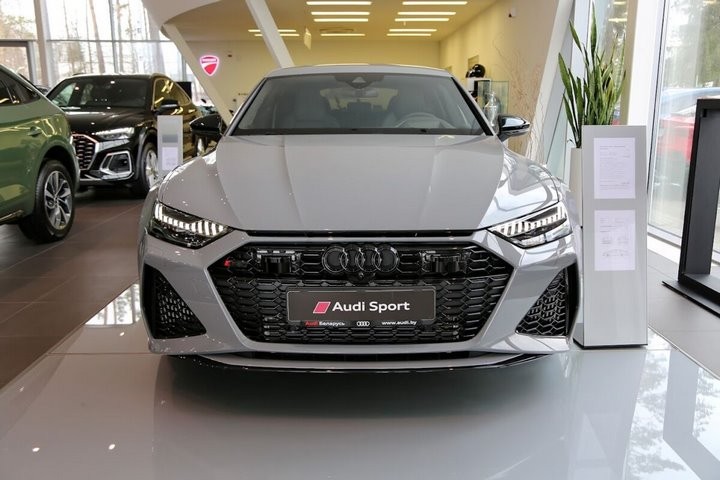 Россиян лишили машин стоимостью больше €50 тысяч. А что предпочитают в Беларуси?