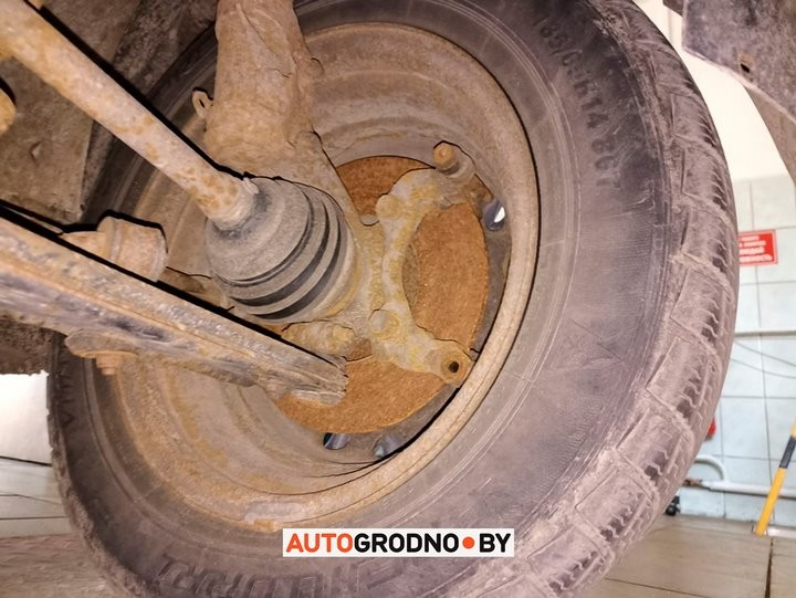 На техосмотр приехал авто без тормозов. На что рассчитывал владелец? Неожиданная развязка