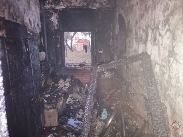 В МЧС рассказали о спасении шестерых человек при пожаре в Пинске