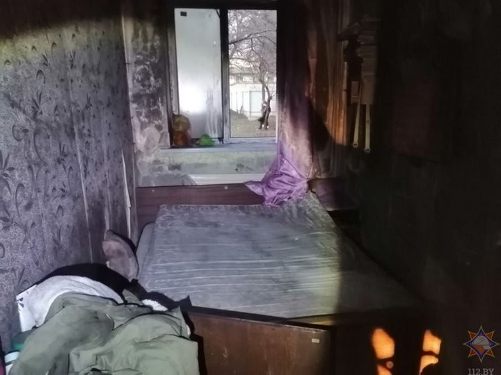 В МЧС рассказали о спасении шестерых человек при пожаре в Пинске