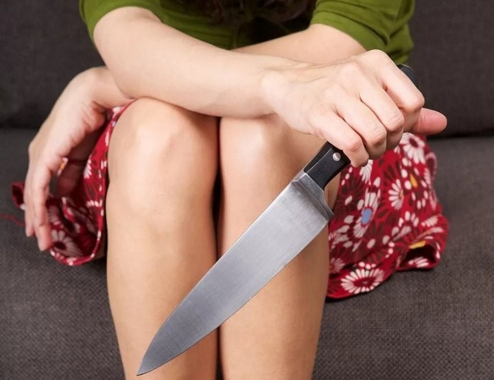 Жительница Барановичей ударила бывшего мужа ножом. Мужчина умер, женщина под стражей