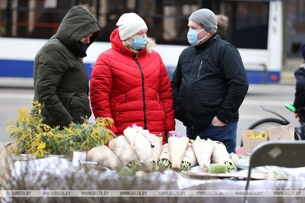 В Бресте стартовали цветочные ярмарки. Фоторепортаж