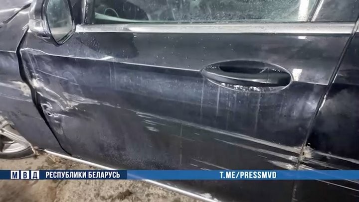 На СТО переставили детали с разбитого Mercedes на новый, чтобы получить страховку