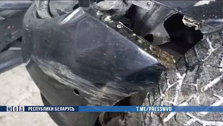 На СТО переставили детали с разбитого Mercedes на новый, чтобы получить страховку