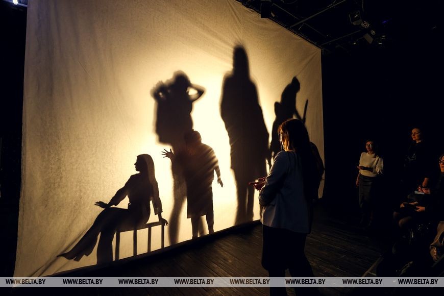 Свет и тень «Ночи в театре»: брестчане стали участниками интерактивного проекта