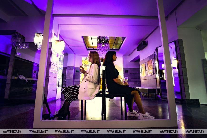 Свет и тень «Ночи в театре»: брестчане стали участниками интерактивного проекта