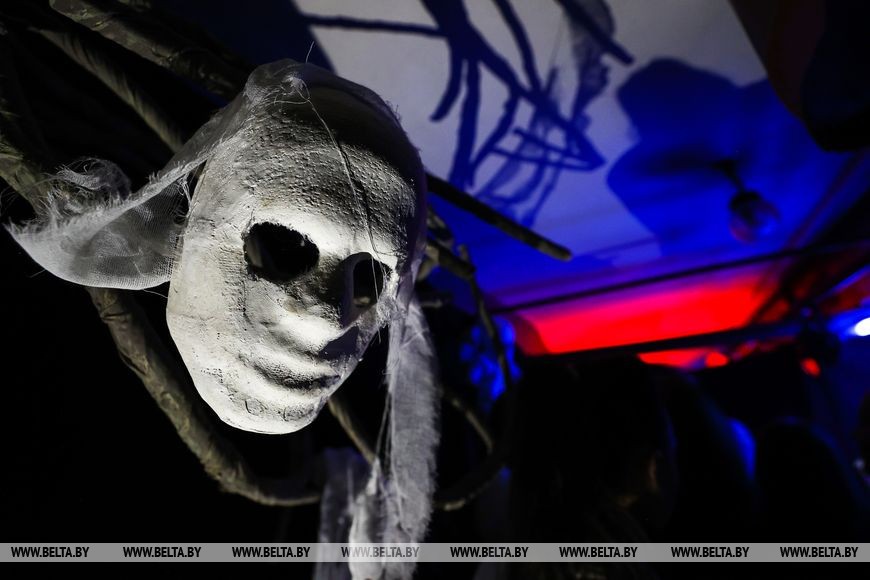 Свет и тень «Ночи в театре»: брестчане стали участниками интерактивного проекта