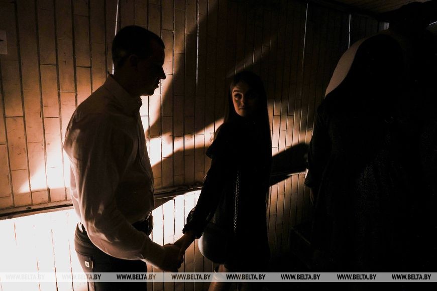 Свет и тень «Ночи в театре»: брестчане стали участниками интерактивного проекта