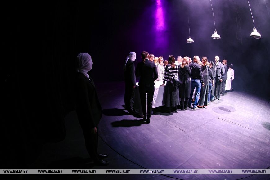 Свет и тень «Ночи в театре»: брестчане стали участниками интерактивного проекта