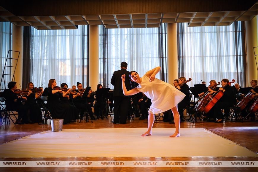 Свет и тень «Ночи в театре»: брестчане стали участниками интерактивного проекта