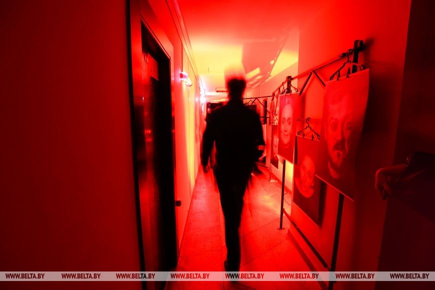 Свет и тень «Ночи в театре»: брестчане стали участниками интерактивного проекта