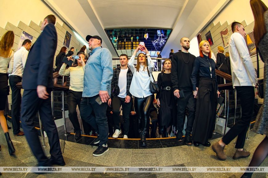 Свет и тень «Ночи в театре»: брестчане стали участниками интерактивного проекта