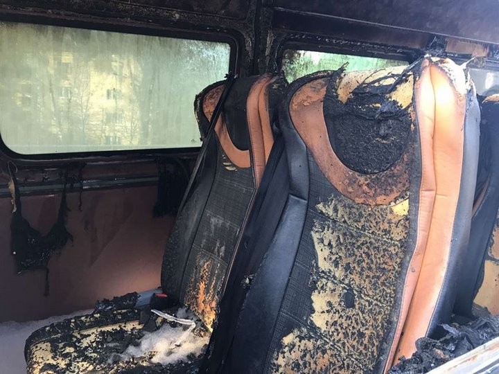 Маршрутка Барановичи - Минск загорелась во время движения