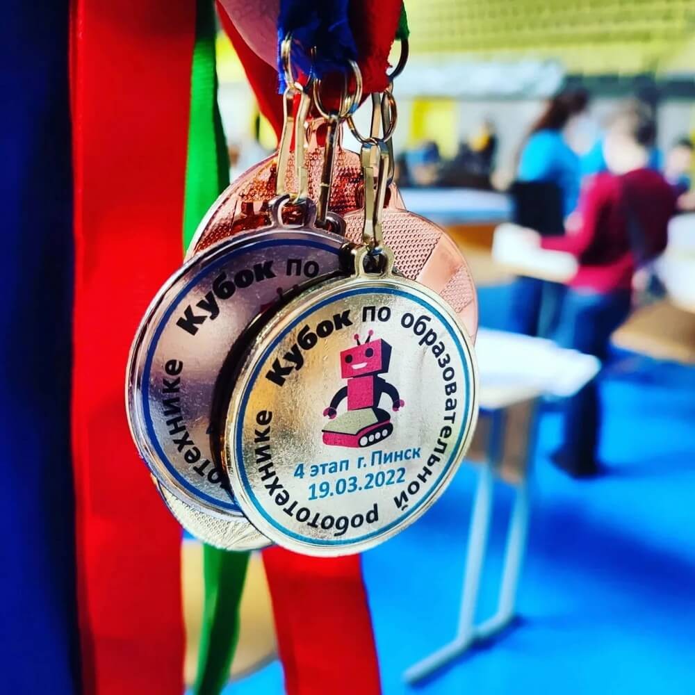 Лучшие робототехники собрались в Пинске