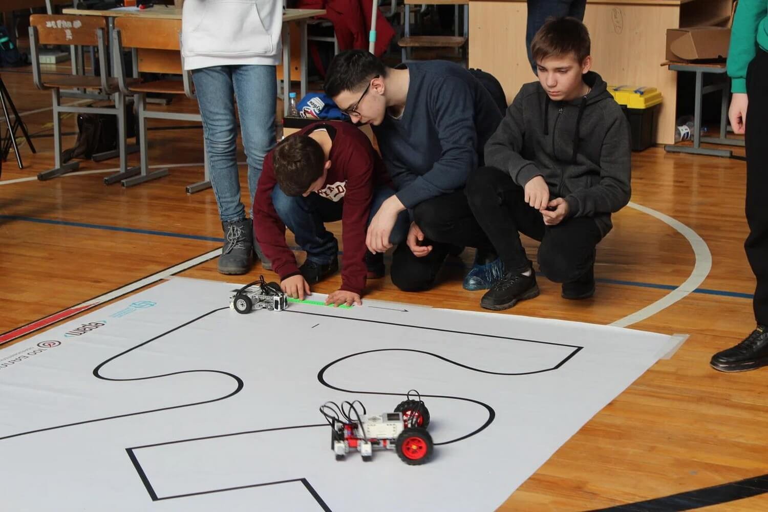 Лучшие робототехники собрались в Пинске