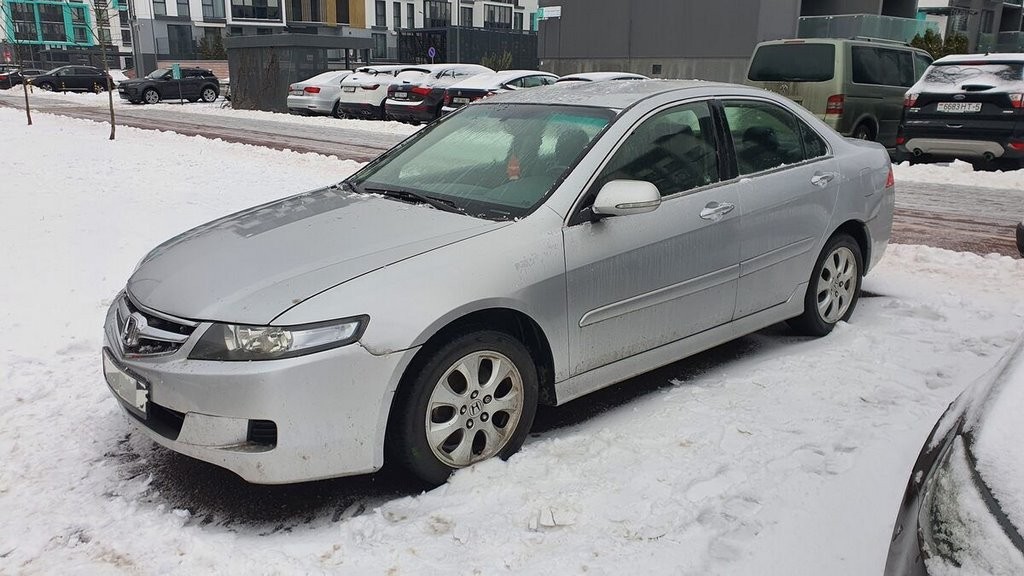 «Я же проездил на ней 7 лет!». У белоруса конфисковали Honda при продаже из-за перебитого VIN-номера