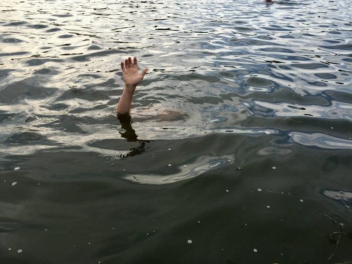 В Бресте мужчина утонул в искусственном водоеме