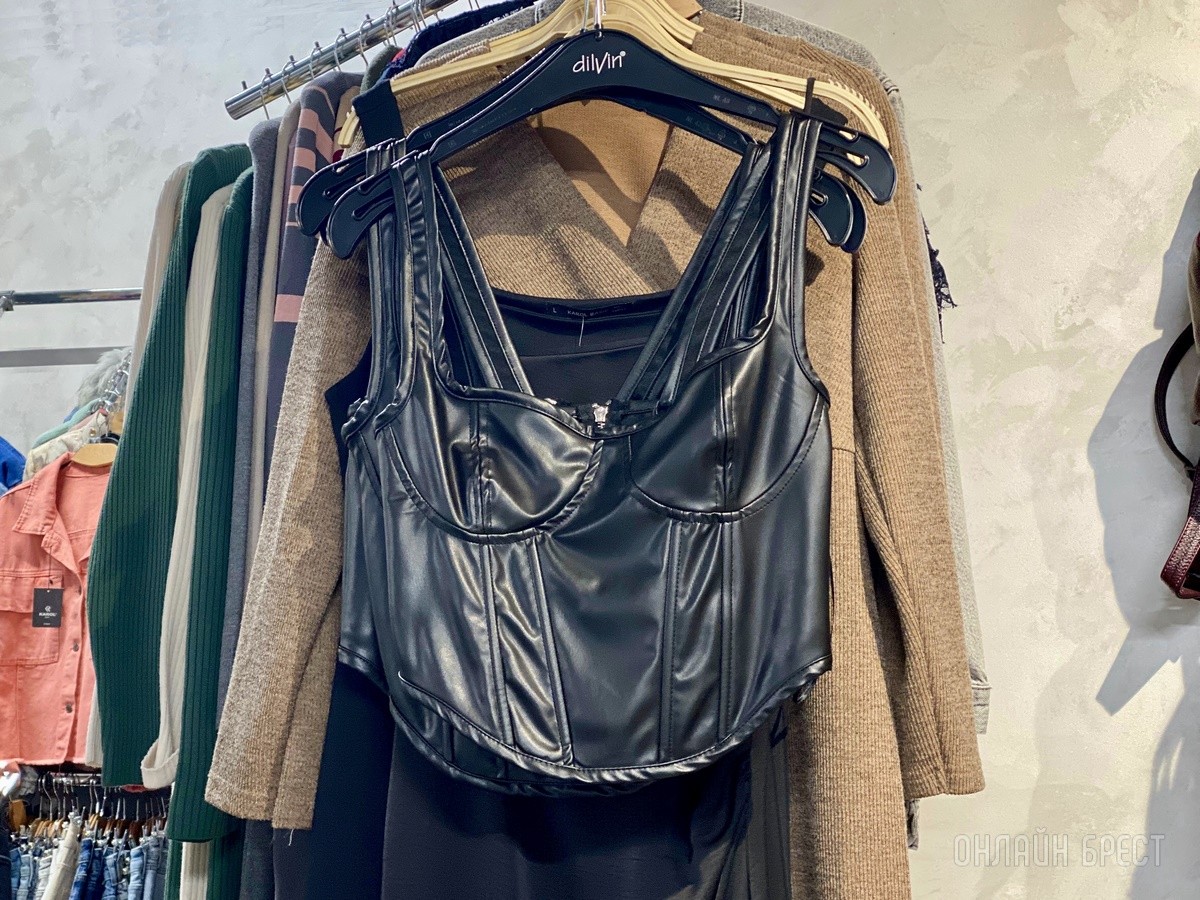 Отправляемся на шопинг в магазины «Mona collection» в Бресте, чтобы собрать свой безупречный образ. Скидки, акции, рассрочка