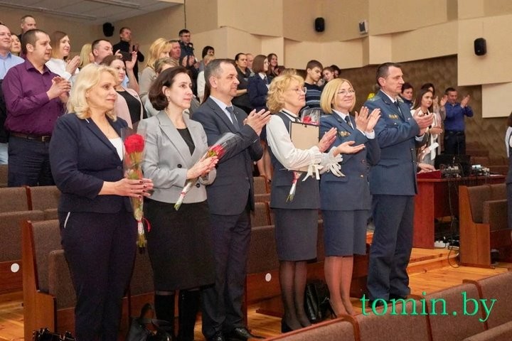 Брестских школьников посвятили в учащиеся таможенного класса