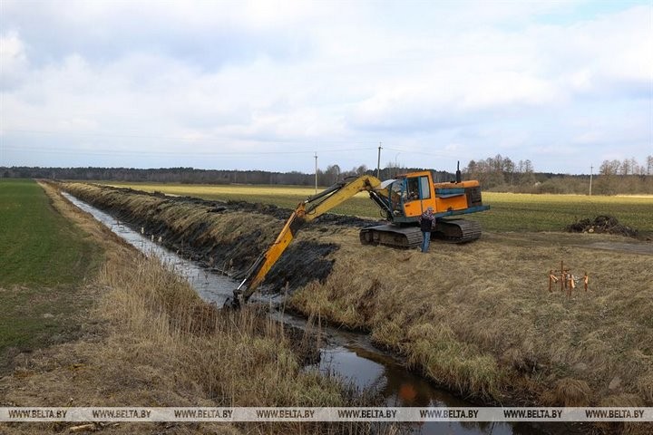 Репортаж с посевной в Кобринском районе