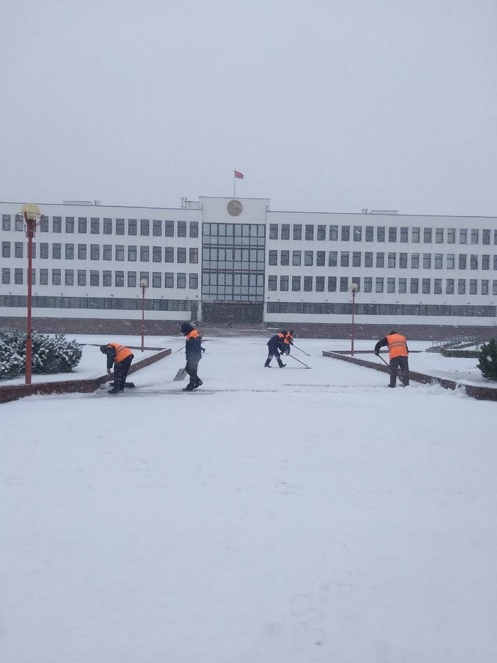 Коммунальные службы Бреста работают в усиленном режиме в связи с обилием снега