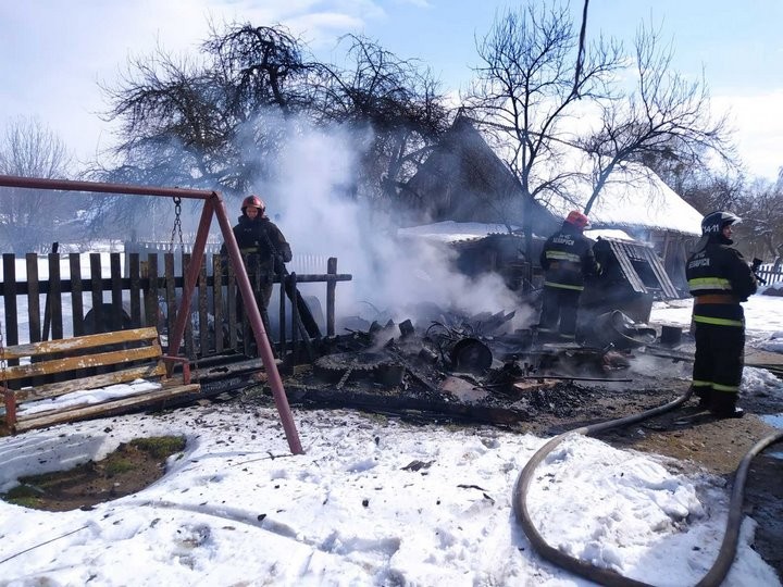 В Брестской области в деревне Новое Роматово горела летняя кухня
