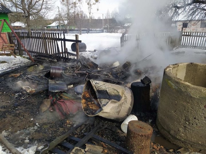 В Брестской области в деревне Новое Роматово горела летняя кухня