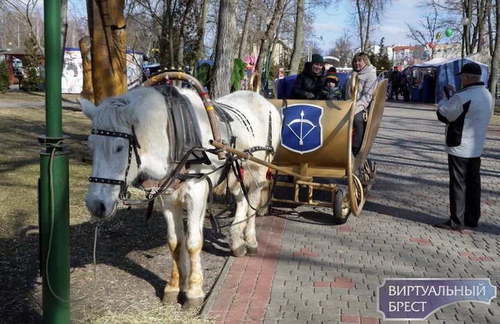 В Бресте провели Масленицу. Фоторепортаж