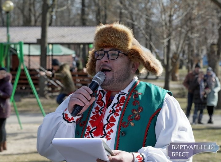 В Бресте провели Масленицу. Фоторепортаж
