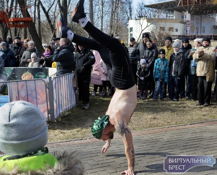 В Бресте провели Масленицу. Фоторепортаж