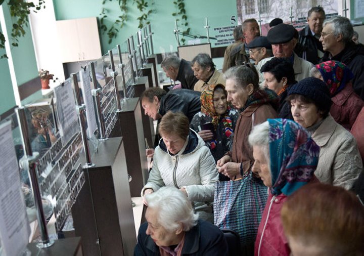 Обидно «ударили» словом. Что за это может быть? А если в очереди? Отвечает участковый