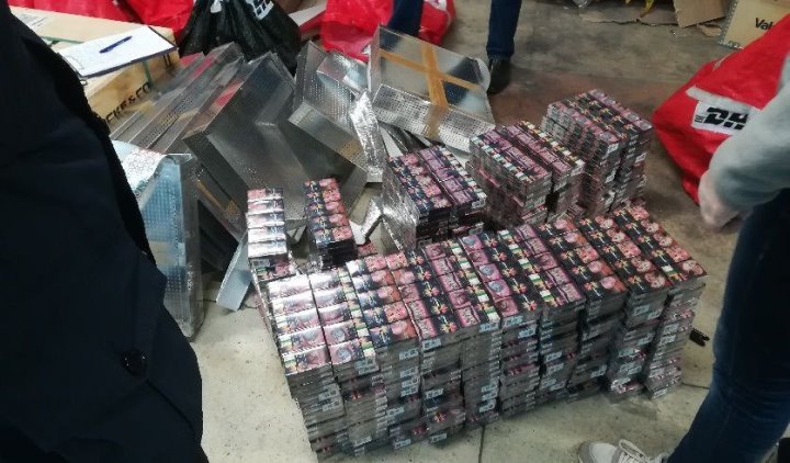 Белорус заработал 350 тыс. рублей, нелегально поставляя сигареты в Великобританию и Северную Ирландию