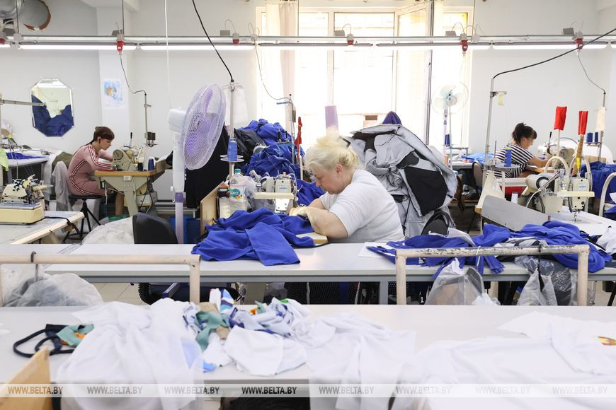 В Пинске шьют спортивную форму для белорусской команды на II Игры стран СНГ