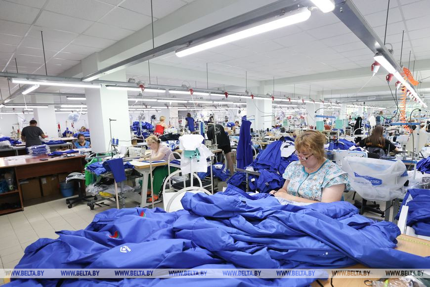В Пинске шьют спортивную форму для белорусской команды на II Игры стран СНГ