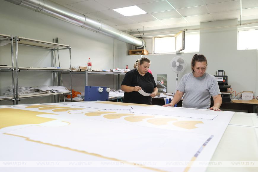 В Пинске шьют спортивную форму для белорусской команды на II Игры стран СНГ