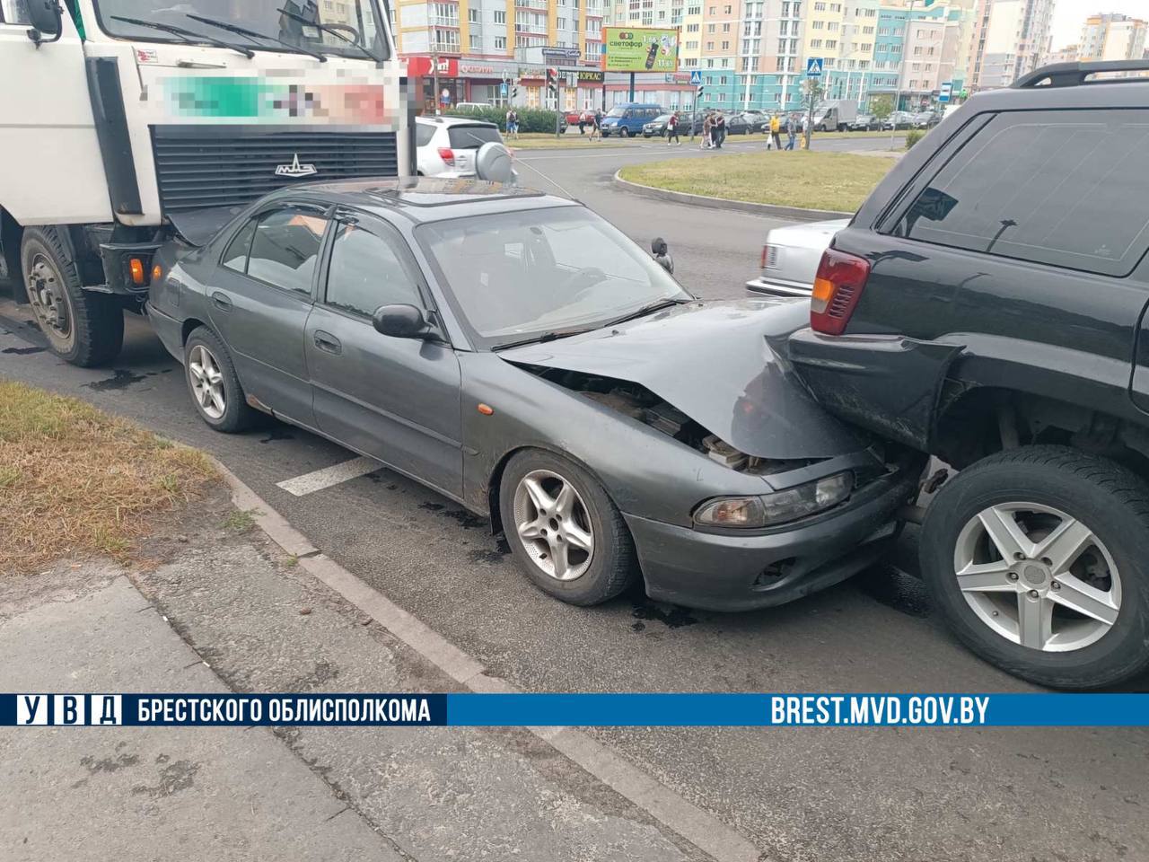 В ГАИ рассказали про ДТП с МАЗом, который собрал «паровоз» в Пинске