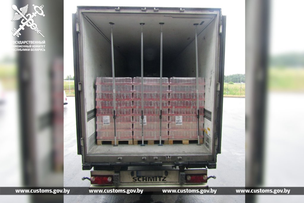 «Забыли» задекларировать. Более 1,6 тыс. литров пива пытались незаконно провезти через Беларусь