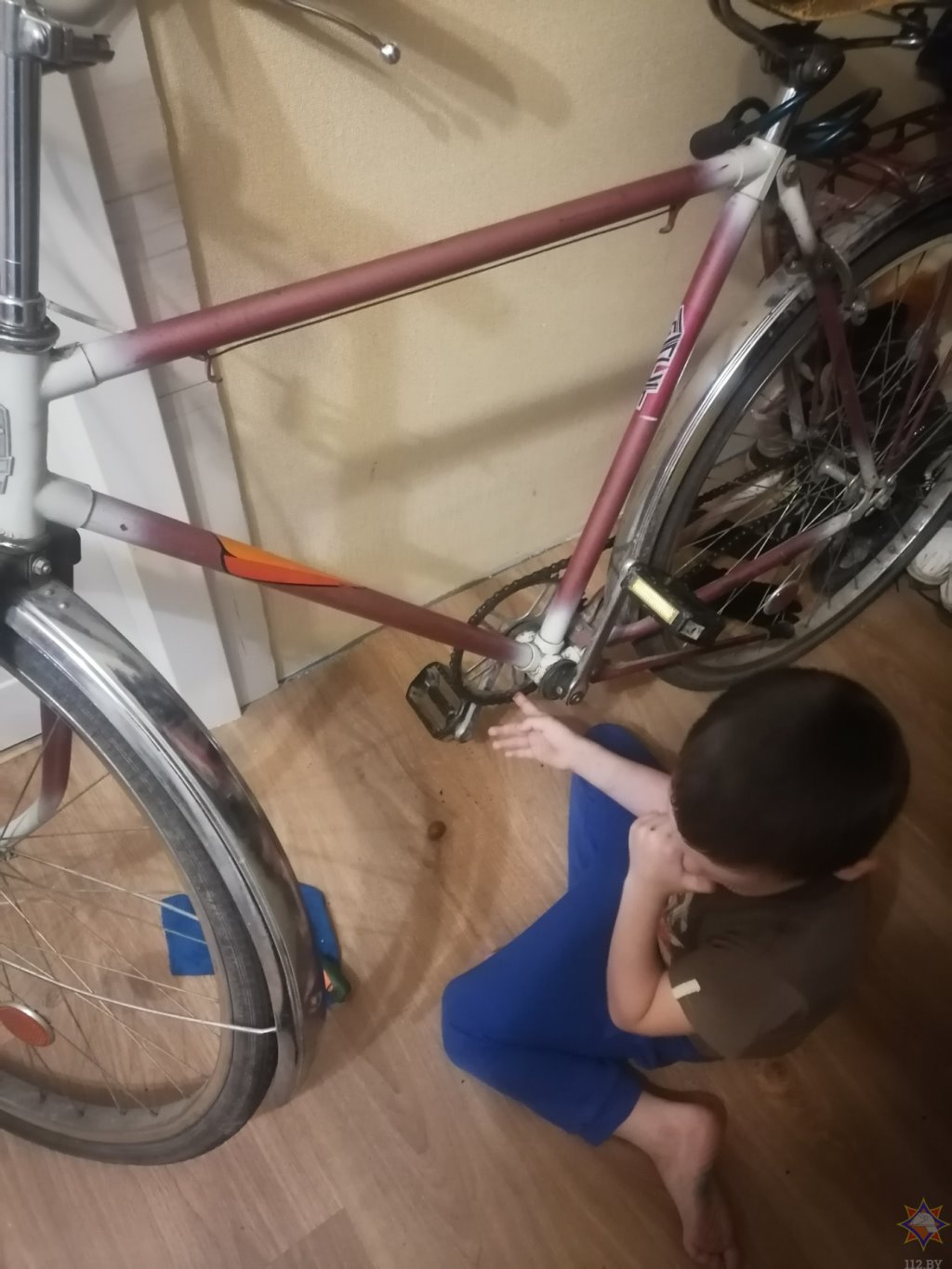 Спасатели помогли мальчику освободить палец из велосипедной цепи