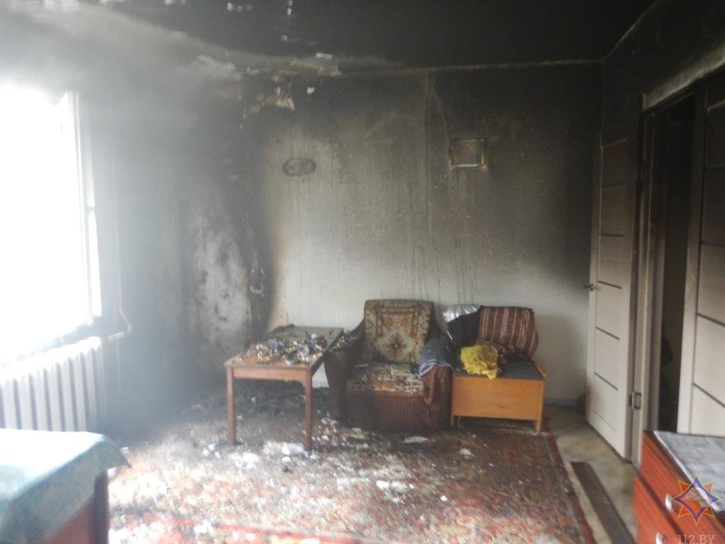 Зарядное устройство для мобильника стало причиной пожара