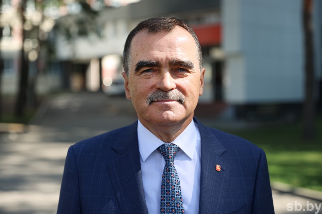 Строители обещают сдать хирургический корпус Брестской областной клиники раньше срока