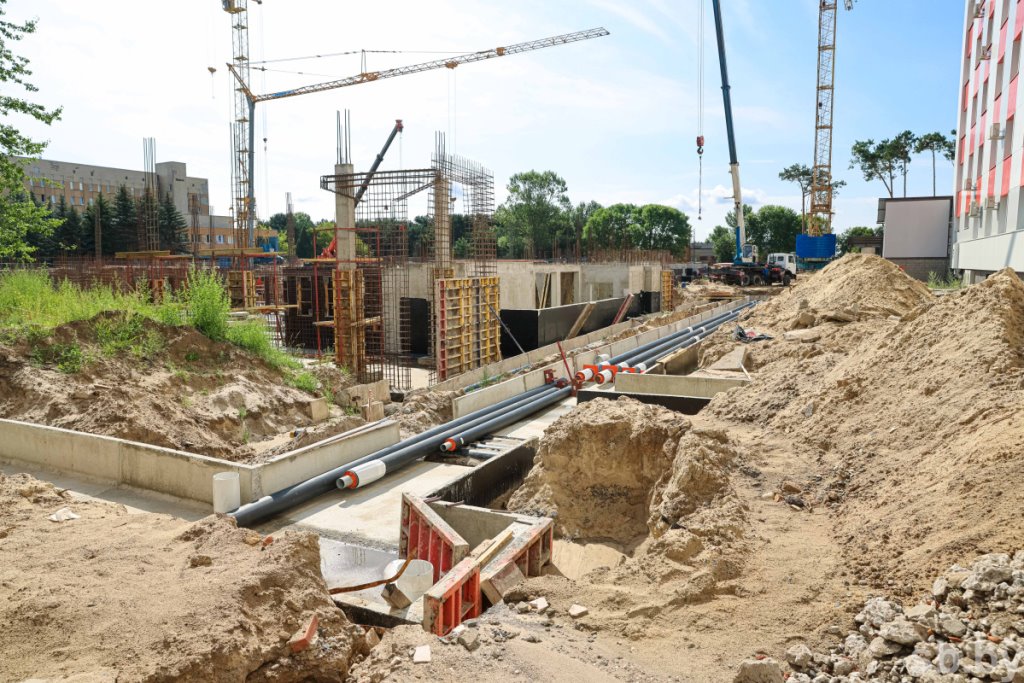 Строители обещают сдать хирургический корпус Брестской областной клиники раньше срока