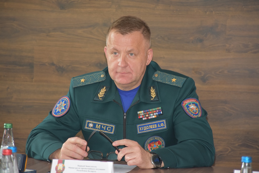 В Бресте завершились соревнования «Сильнейший пожарный-спасатель». Кто победил?