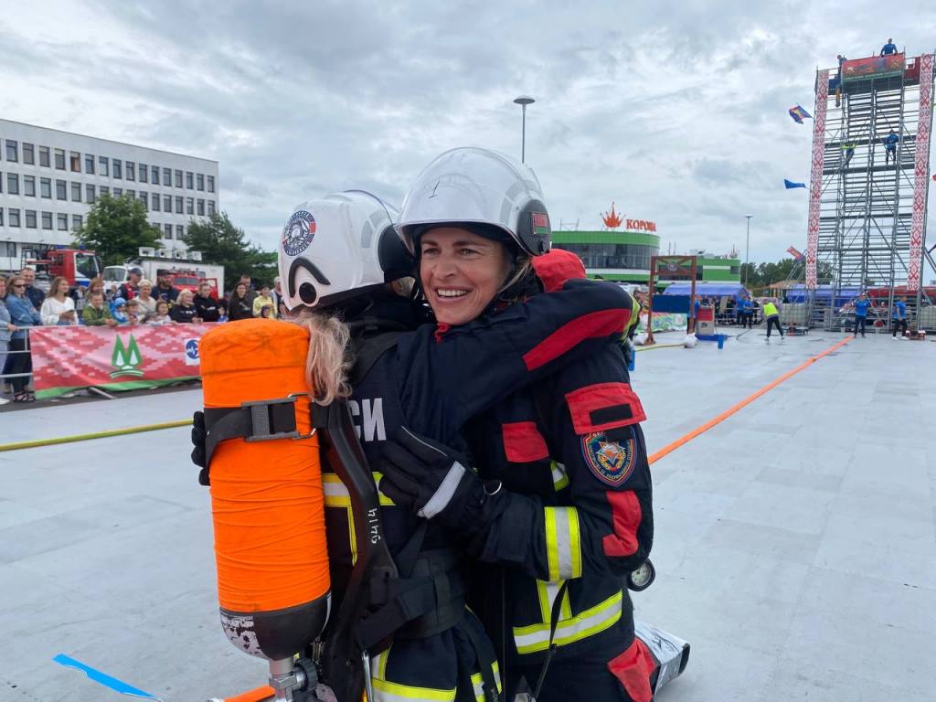 В Бресте завершились соревнования «Сильнейший пожарный-спасатель». Кто победил?