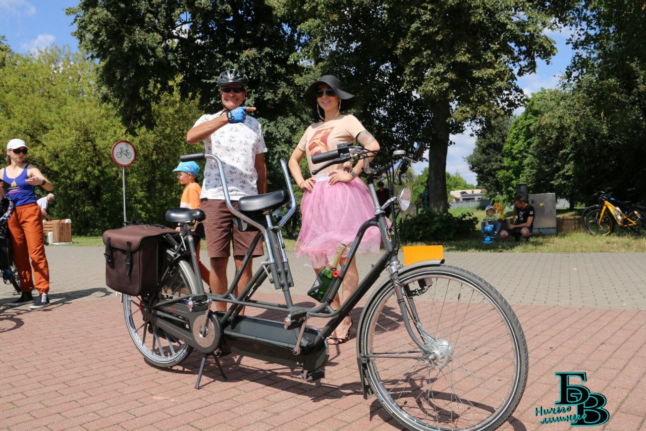 Велопарад на шпильках стал украшением Дня города Бреста