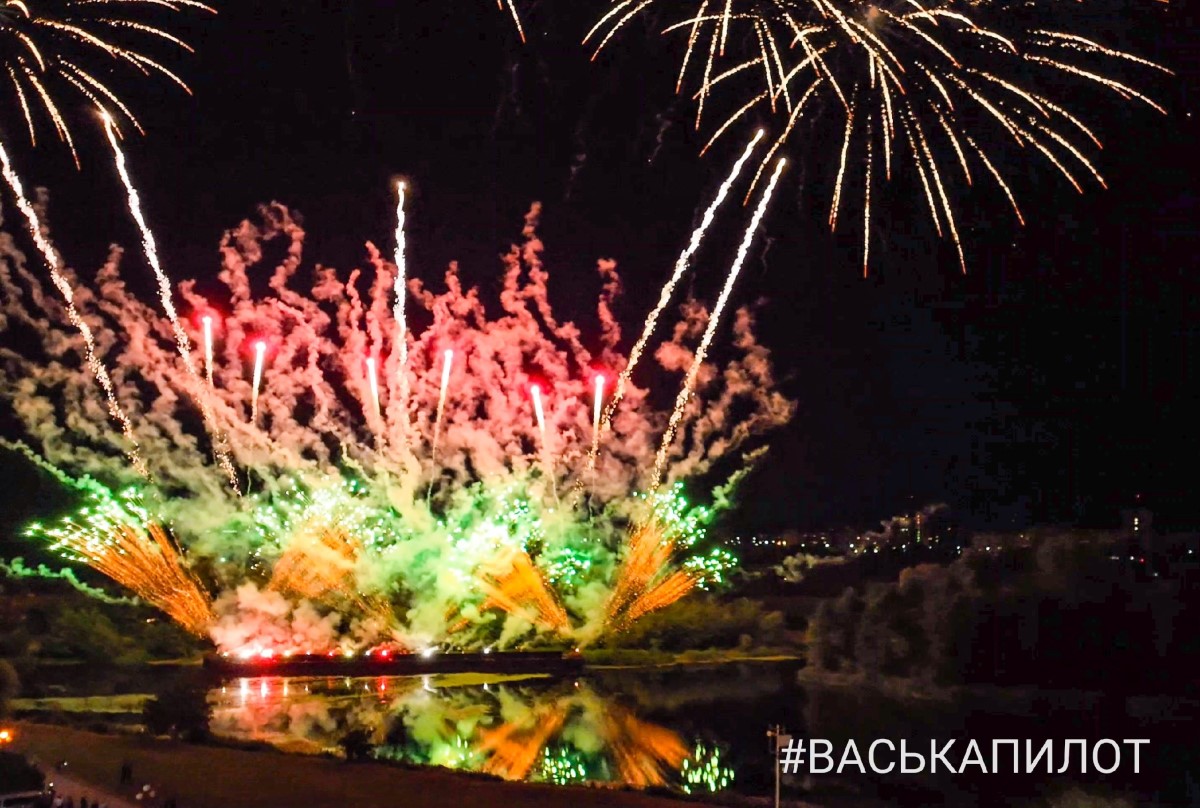 Праздничным фейерверком завершился второй день празднования Дня города Бреста