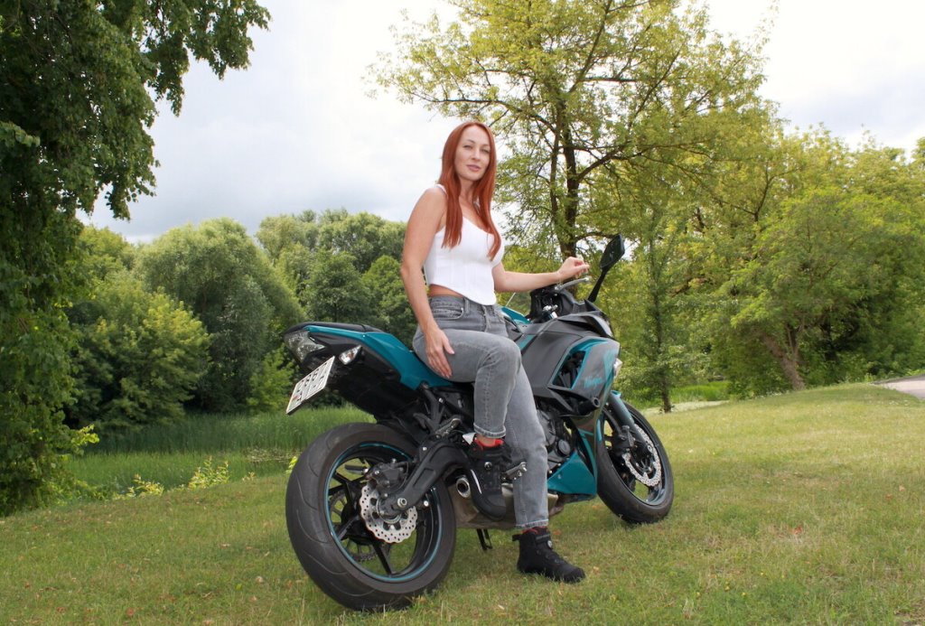 Жительница Бреста рассказала о страхах и любви к мотоциклам